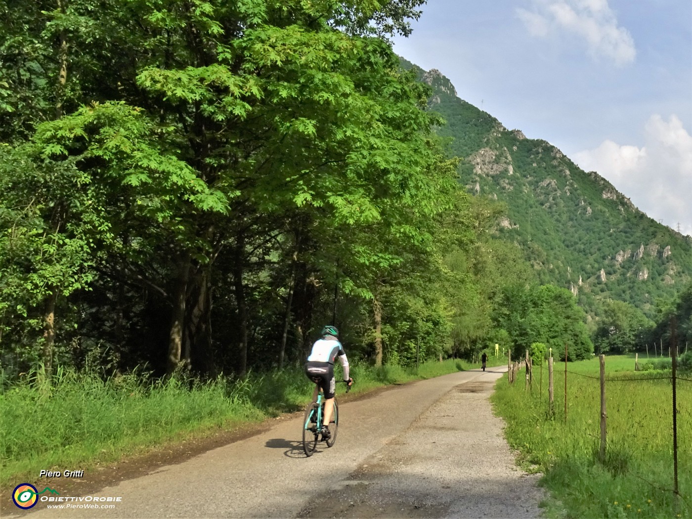 09  Da Ambria sulla Ciclovia  Valle Brembana.JPG